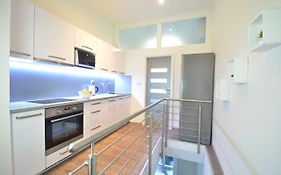 Apartmany Jizdarenska
